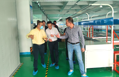 国家电投集团中央研究院董事长范霁红调研七喜电脑，共探计算机技术前沿发展